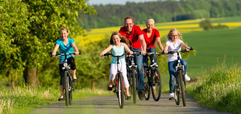 Randonnée en vélo en famille