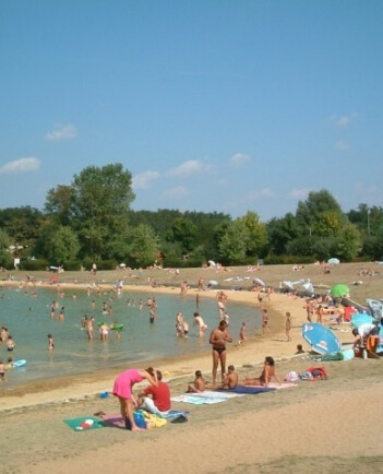 Plage du lac de Cormoranche